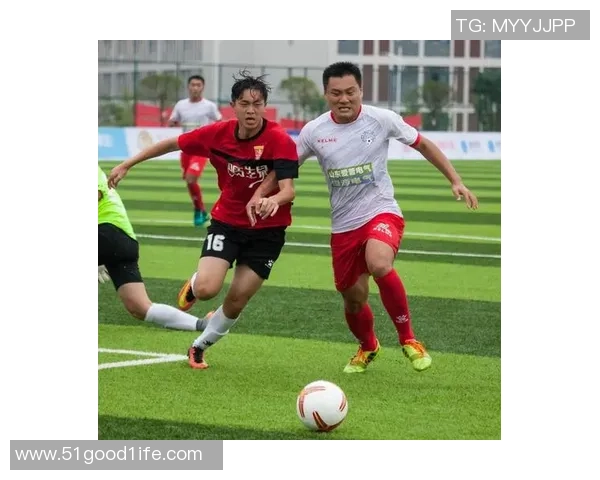 成都足球队荣登全国足球团队协作排行榜第四名展现强大团队精神